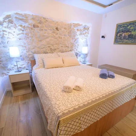 Schumann Villa Mostar