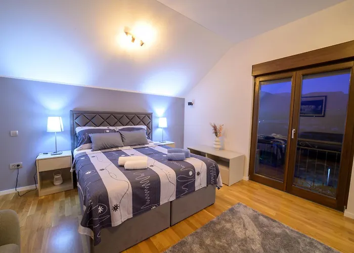 فيلة Schumann موستار